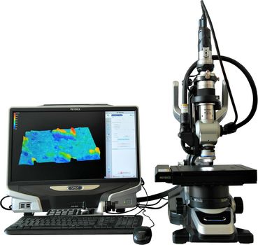 The picture shows the digital microscope Keyence VHX 6000.
